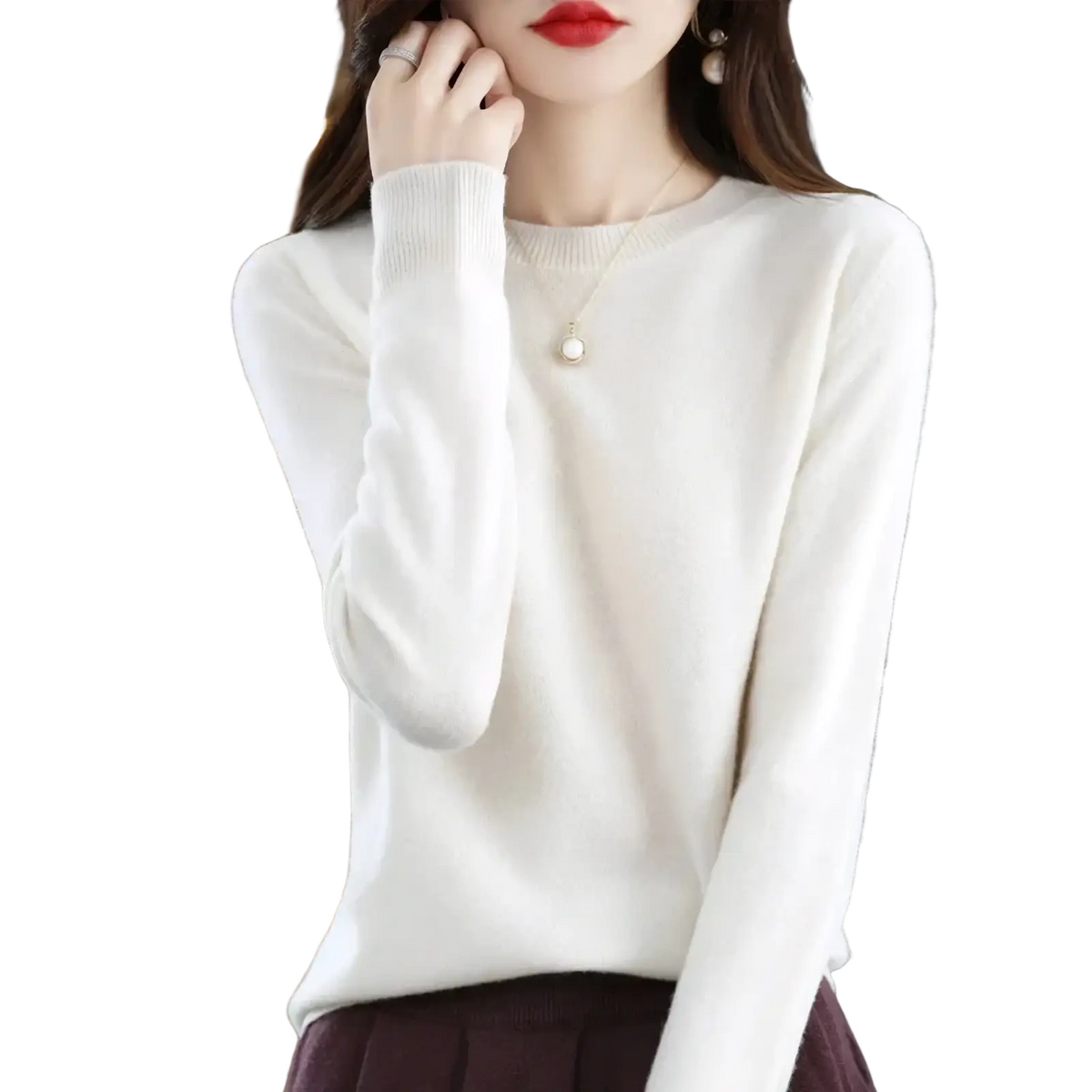 A soft off-white pure wool cashmere o-neck pullover sweater with ribbed cuffs and a classic crew neck design