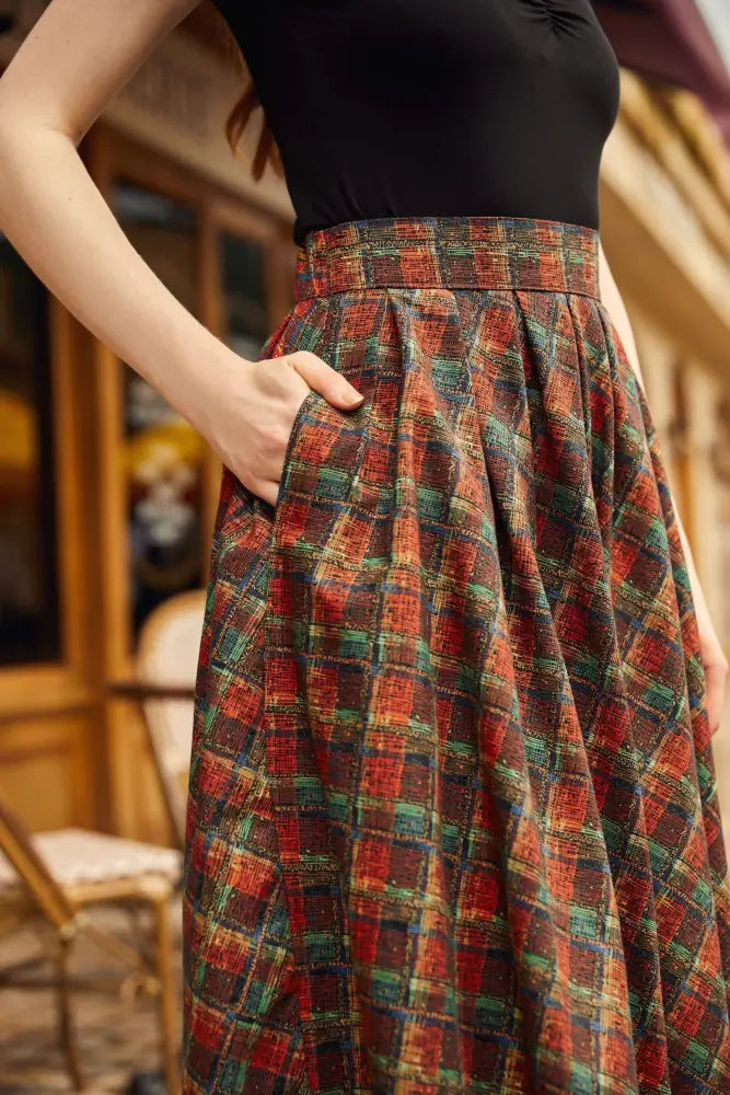 Holiday plaid doris high waisted cotton flare skirt with pockets in red green and brown textured woven fabric