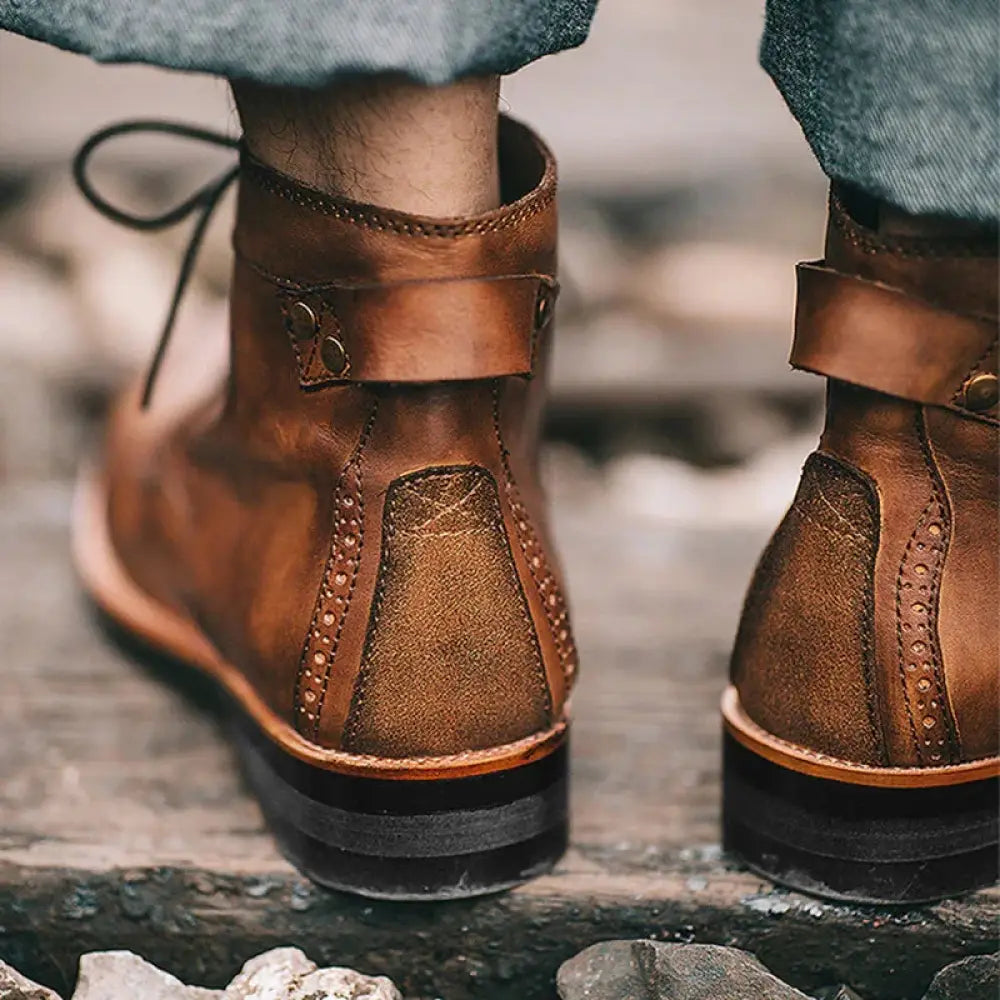 Men’s retro brown leather lace-up ankle boots with brogue detailing and a sturdy black sole