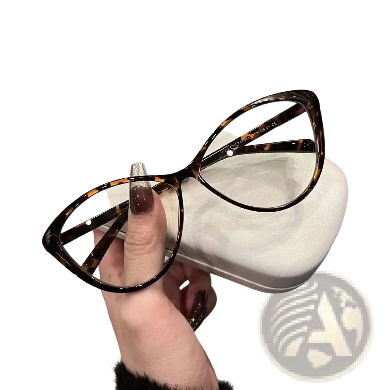 Retro cat eye uv380 lightweight fashion sunglasses in tortoiseshell acetate with a sleek modern design