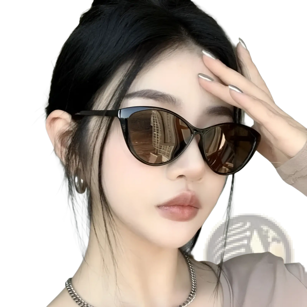Black retro cat eye uv380 sunglasses with lightweight black frames and brown mirrored lenses for fashion use