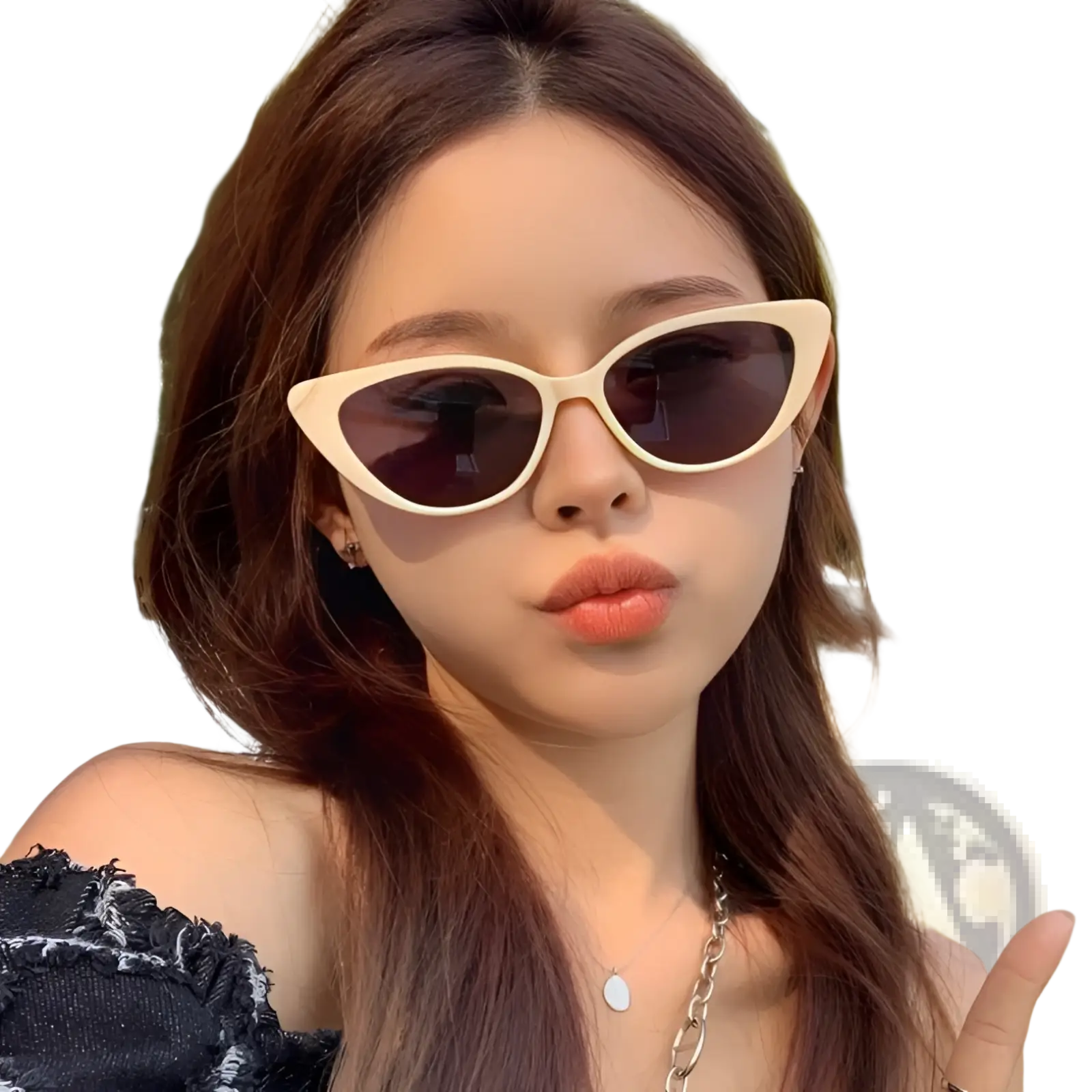Retro chic cat eye sunglasses in cream color with dark brown tinted lenses for stylish sun protection