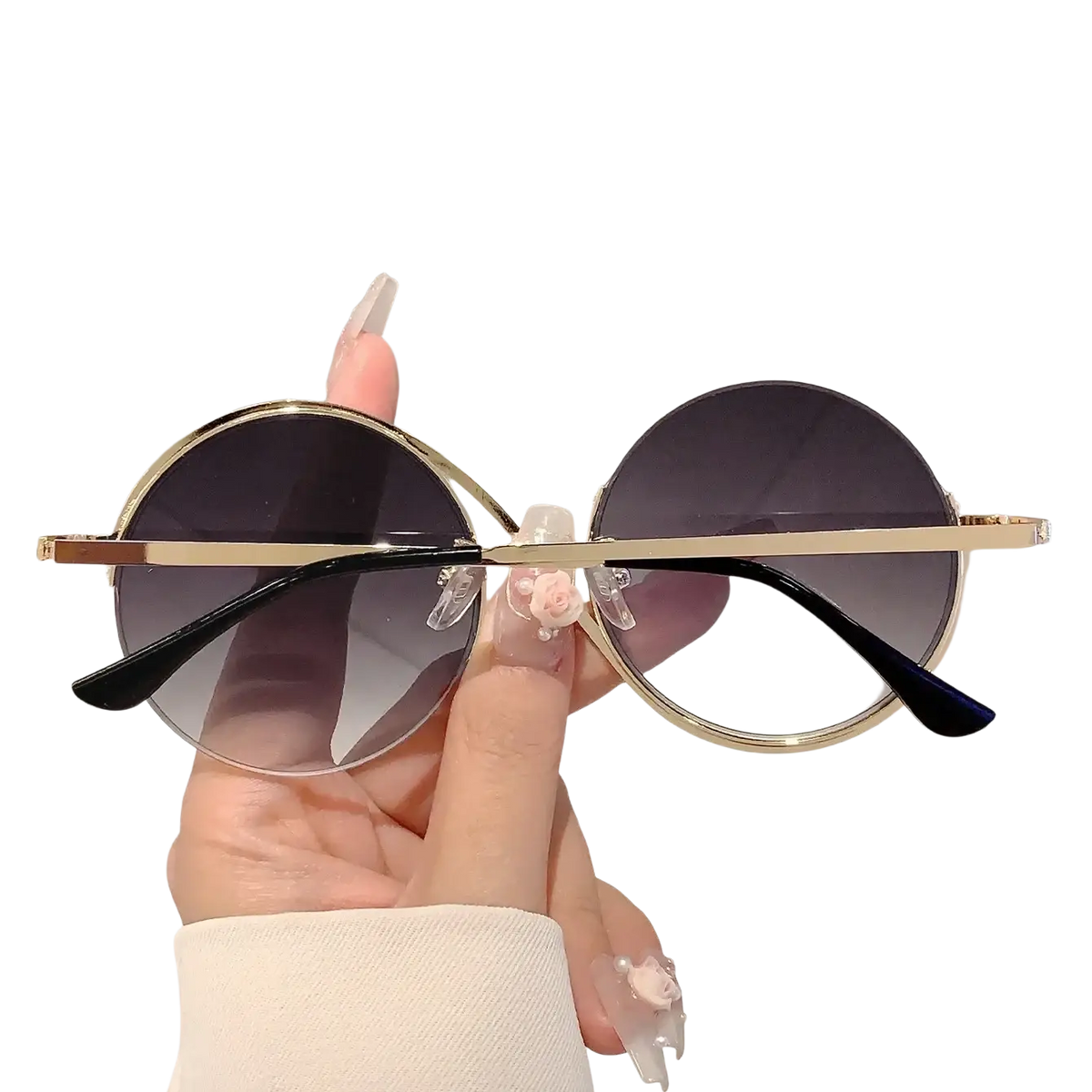 Round frame sunglasses with gold rims, gradient dark lenses, and rose-shaped nose pads for fashionable outfits and applicable scenarios