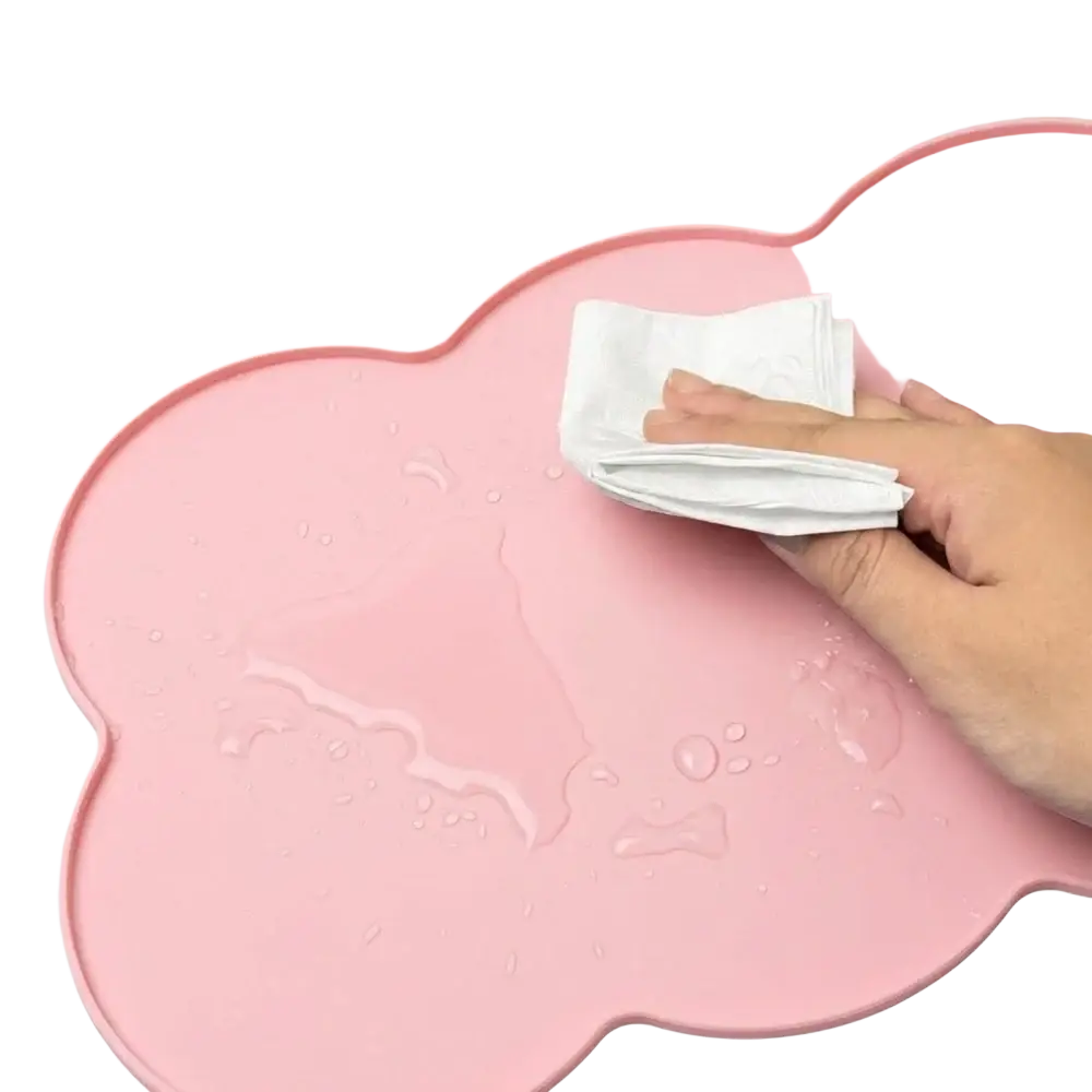 Pink cloud-shaped silicone pet feeding mat designed for easy cleaning and non-slip use