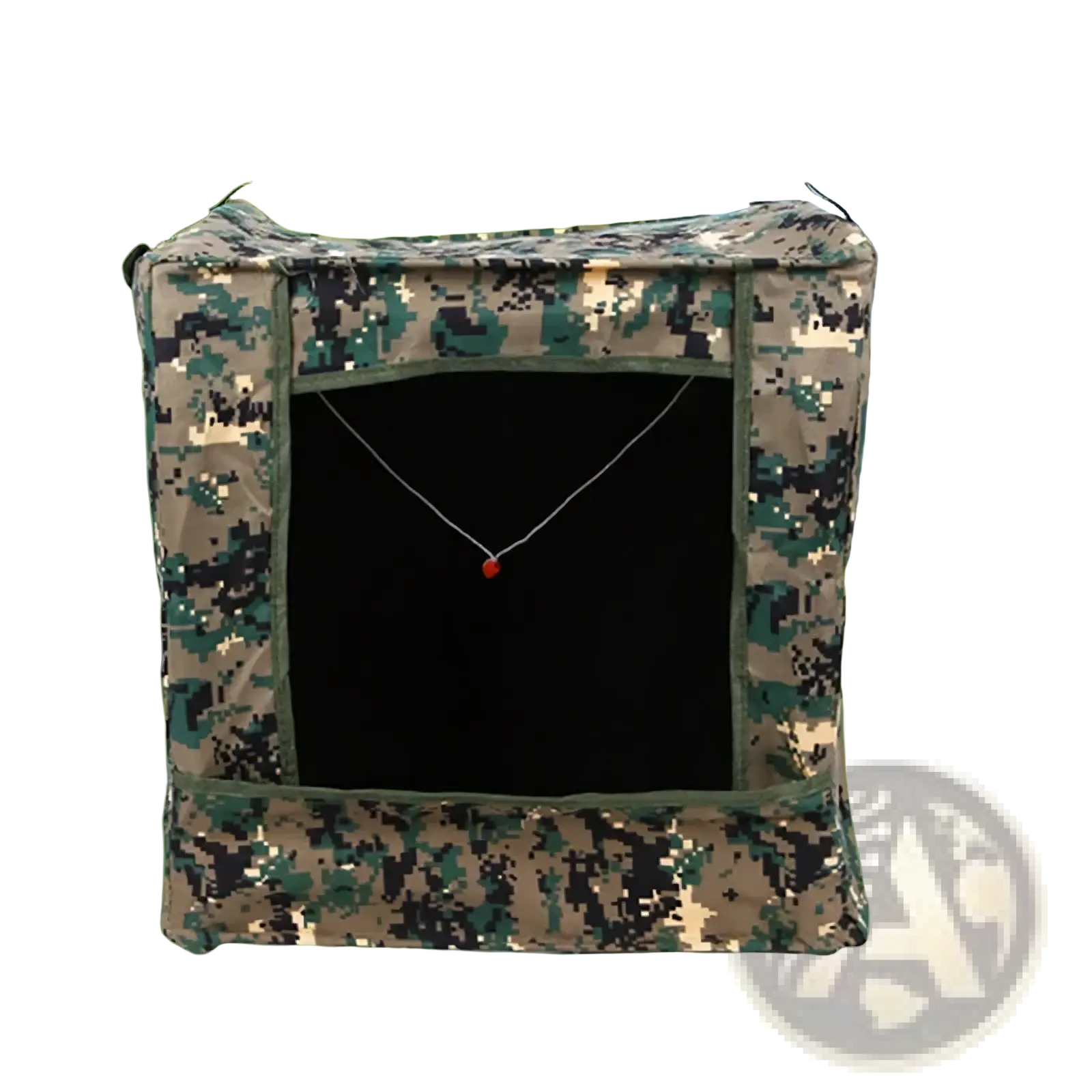 Slingshot target box camouflage 40cm with black interior displaying delicate silver necklace with small red pendant