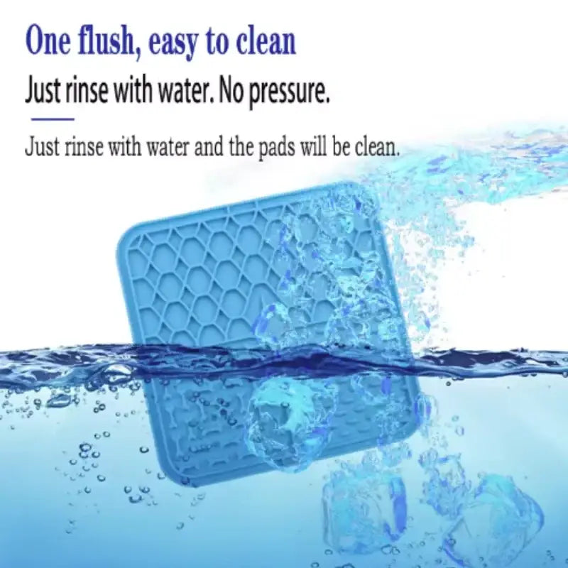 Blue slow feeder pet lick silicone mat with honeycomb pattern for dogs made of silicone
