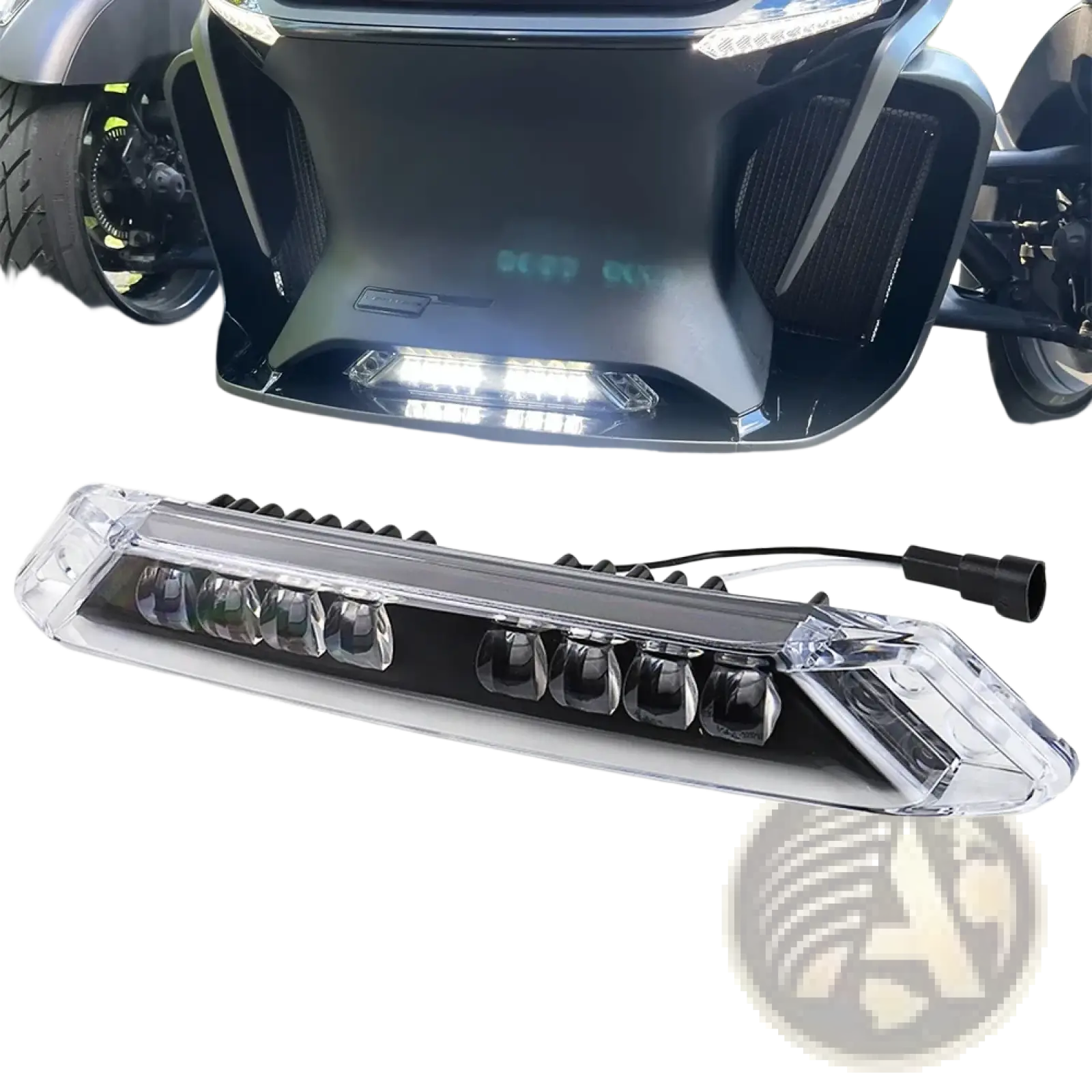 Clear plastic led auxiliary driving light bar with black internal housing and multiple bulbs for Can-am Spyder Rt 2020-2022