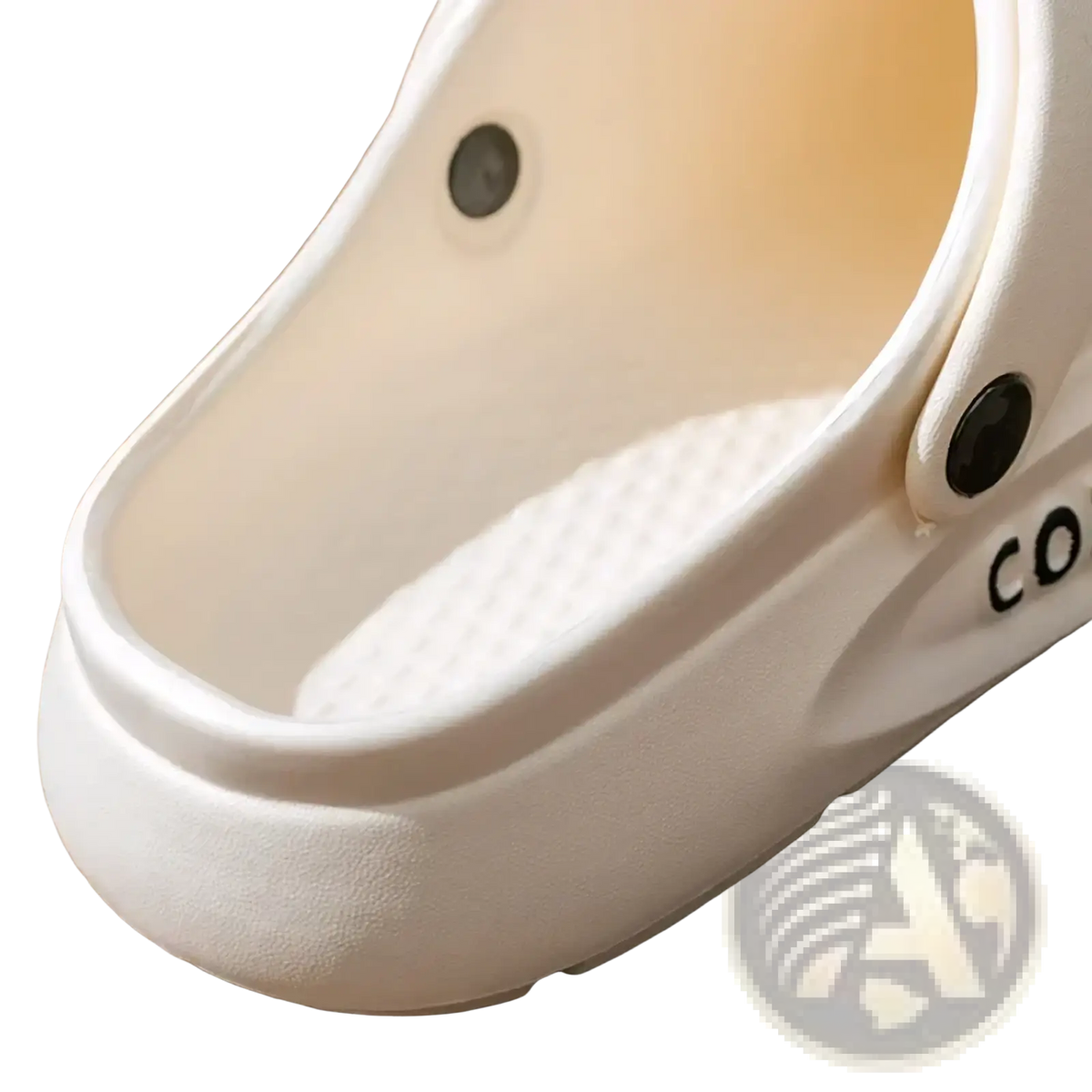 Unisex eva casual summer slippers in white rubber with textured insole and black circular fasteners