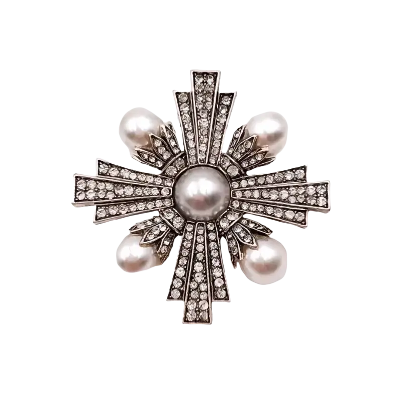 Vintage pearl designer brooch pin silver star-shaped with sparkling rhinestones and three white pearls embellishment
