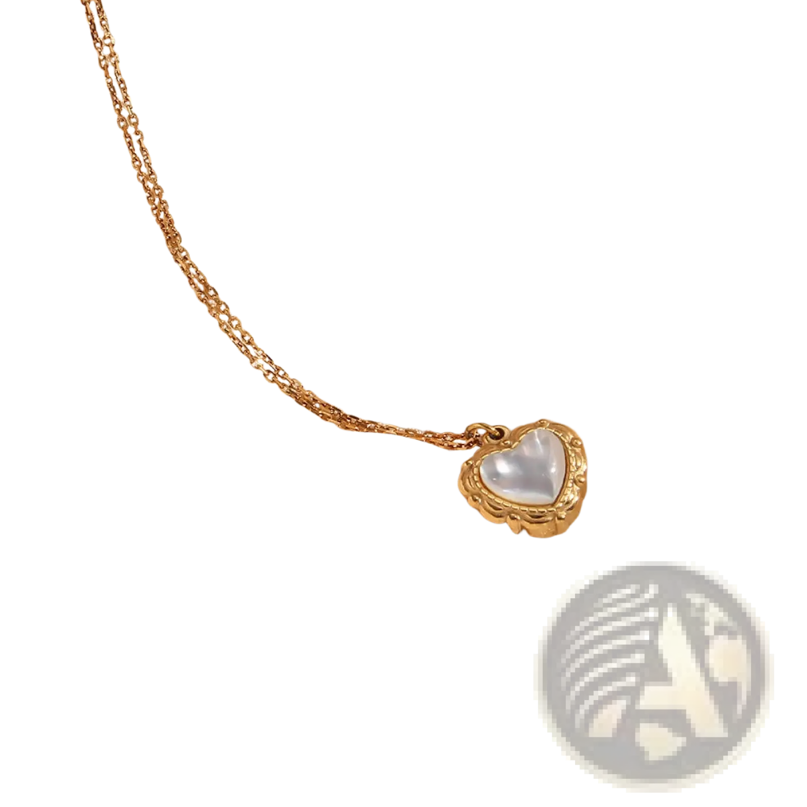 Vintage shell heart pendant 18k gold plated necklace with mother-of-pearl interior and scalloped edges