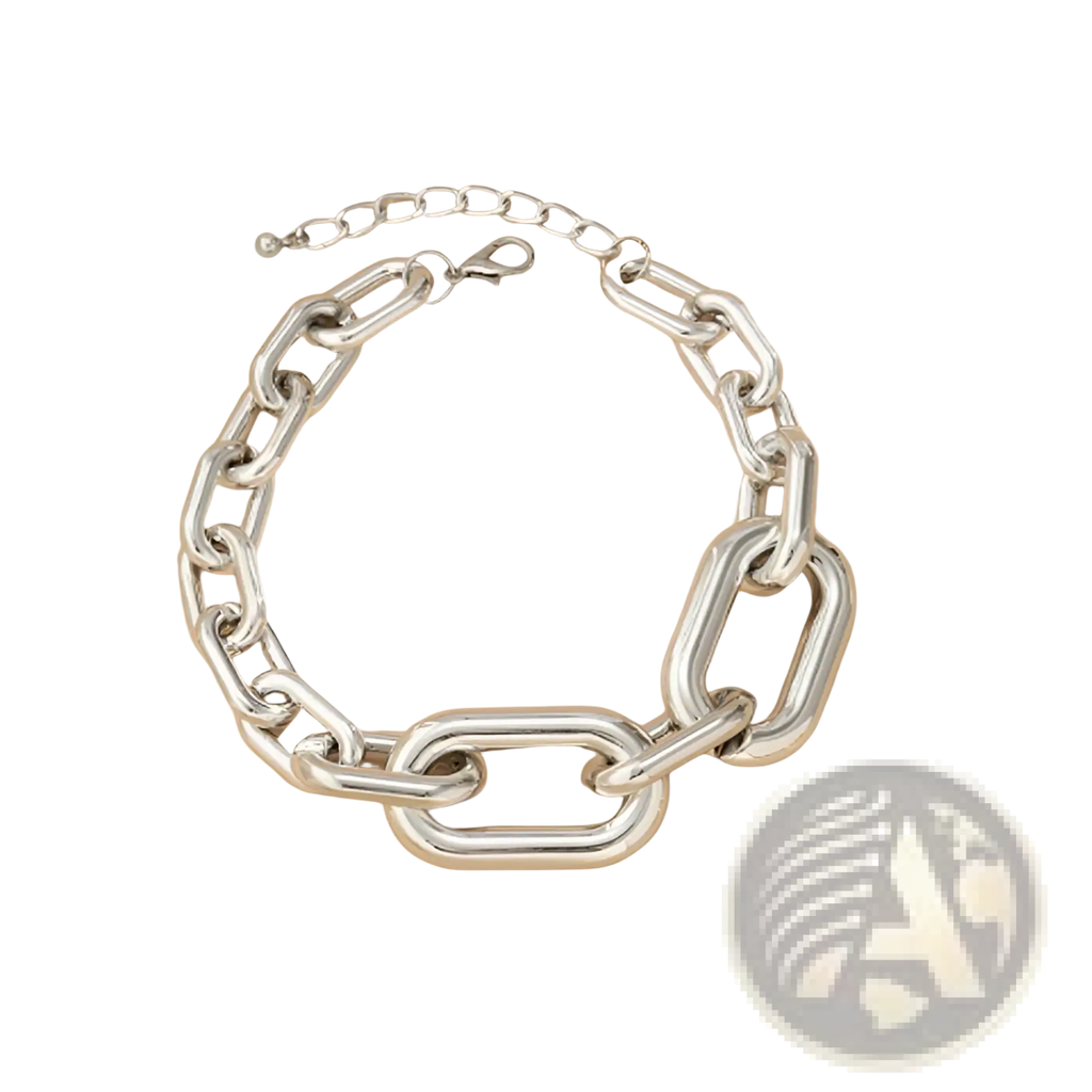 Vintage silver chunky link chain choker necklace with bold silver-toned interlocking oval links and sleek clasp