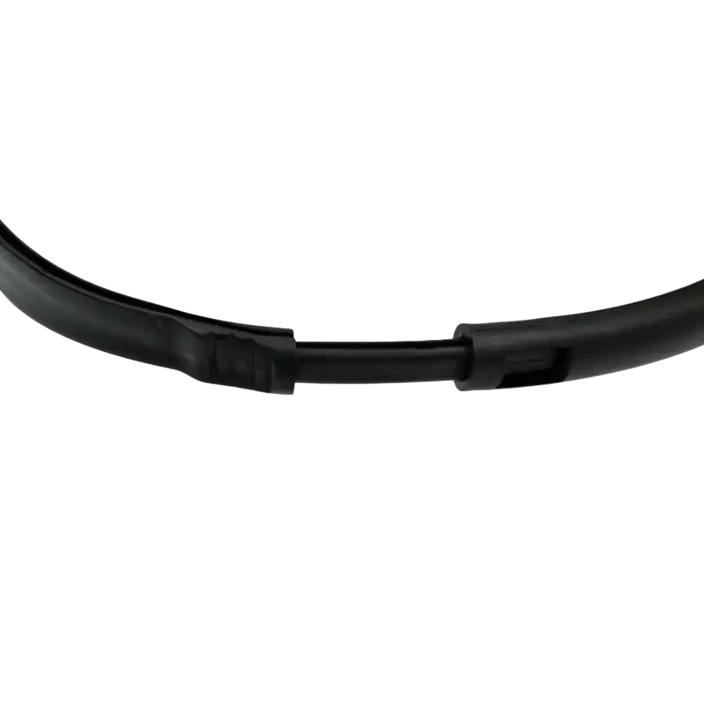 Black rubberized-coated metal carabiner with secure locking mechanism for wired gaming headset with noise reduction and 3.5mm plug