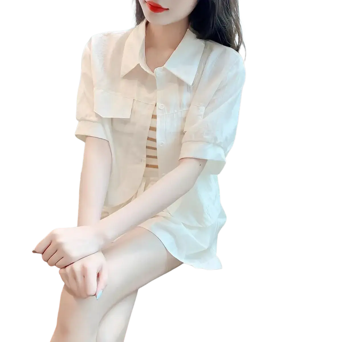Off-white short-sleeved button-up shirt with collar and chest pockets in cotton blend women short sets for summer casualwear