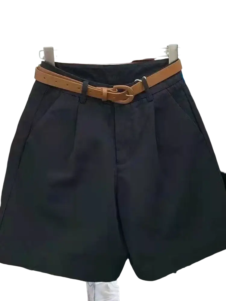 Women casual wide leg summer shorts in black pleated fabric with a tan leather belt featuring a buckle design