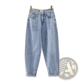 Women high waist light wash baggy denim jeans made of light-wash denim with a relaxed tapered fit
