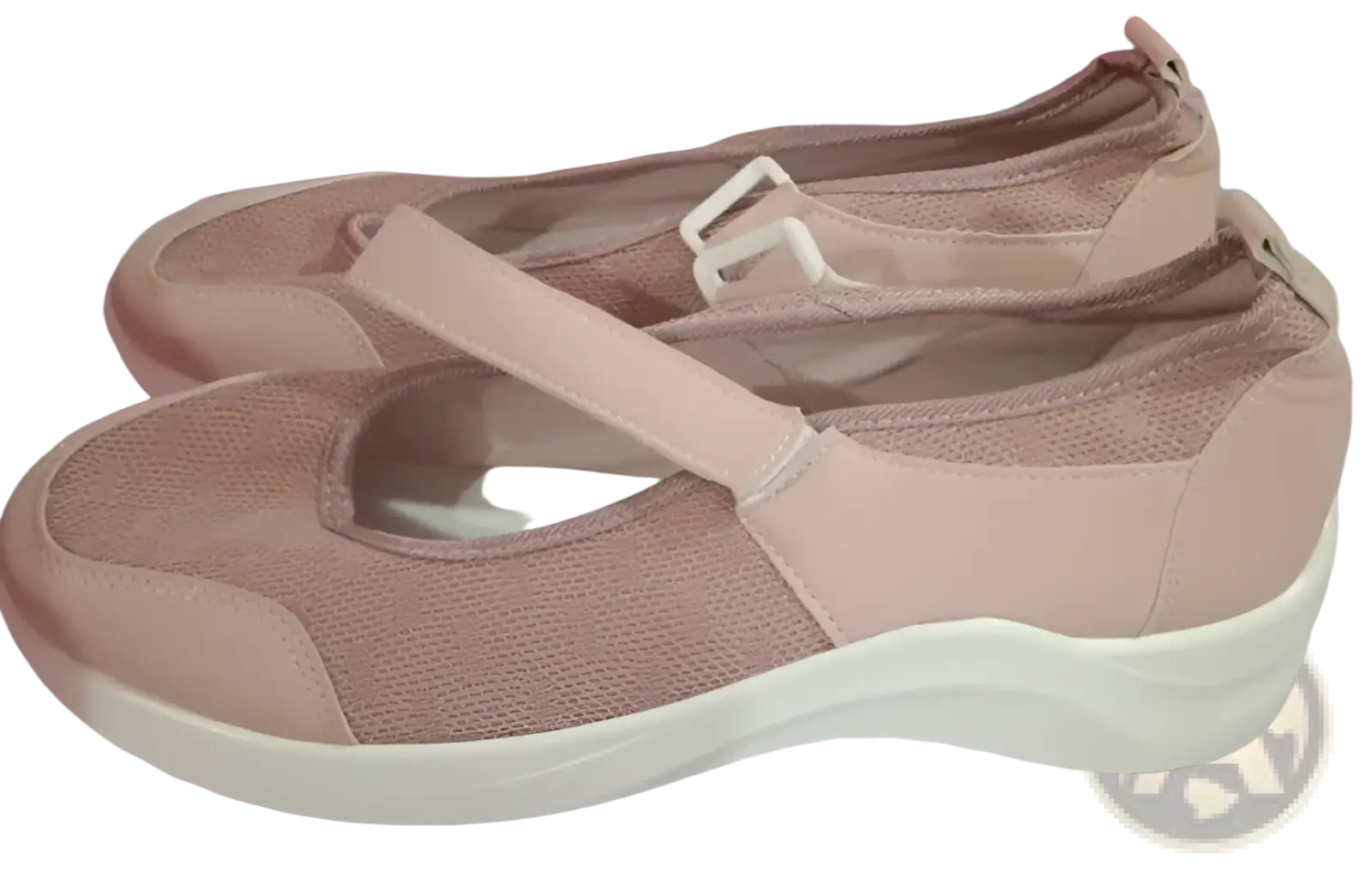 Women mesh platform mary jane sneakers in pink synthetic leather with white rubber sole and velcro closure for casual wear