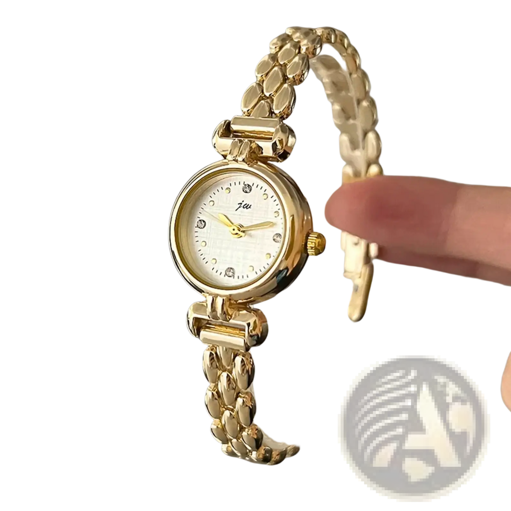 Women quartz watch vintage bracelet wristwatch gold-toned with white dial diamond hour markers and chain-link band