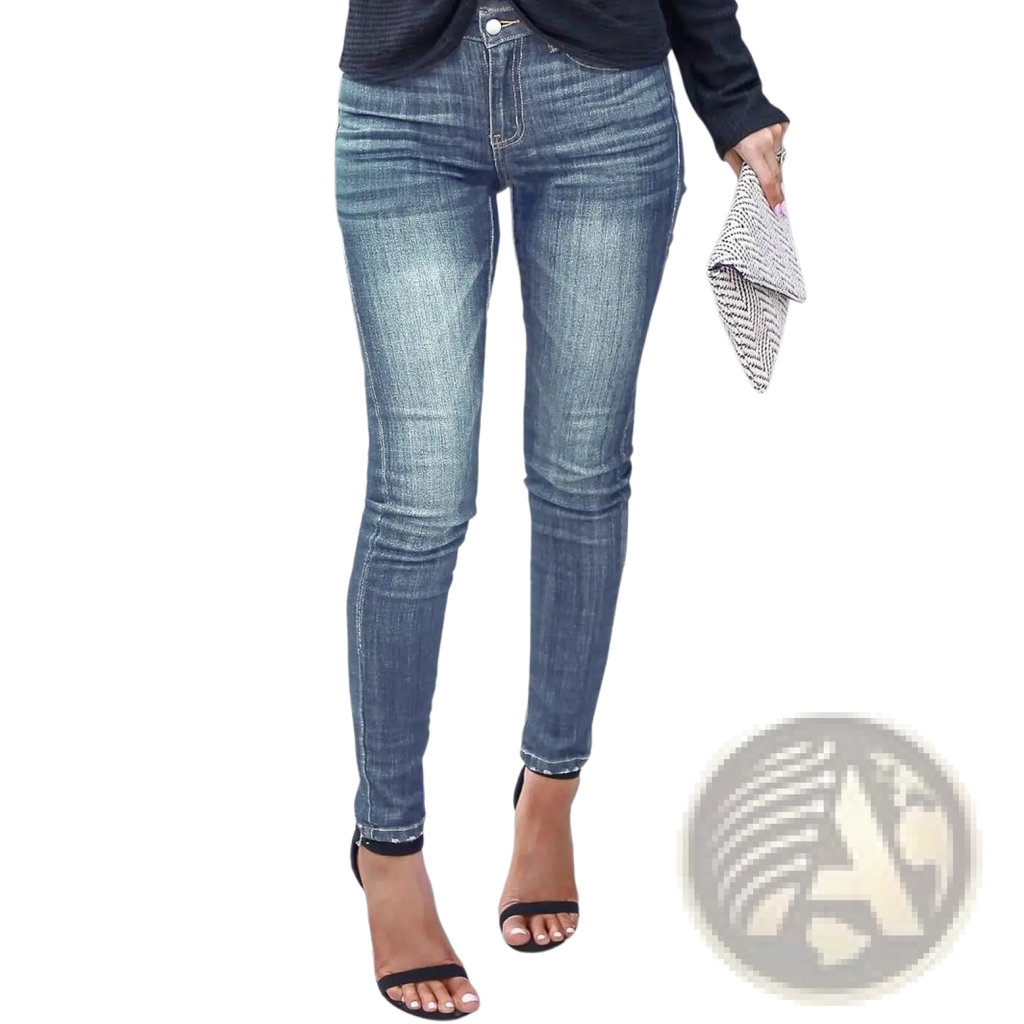 Women’s high-waisted stretch skinny jeans in blue denim with a classic five-pocket design and subtle fading