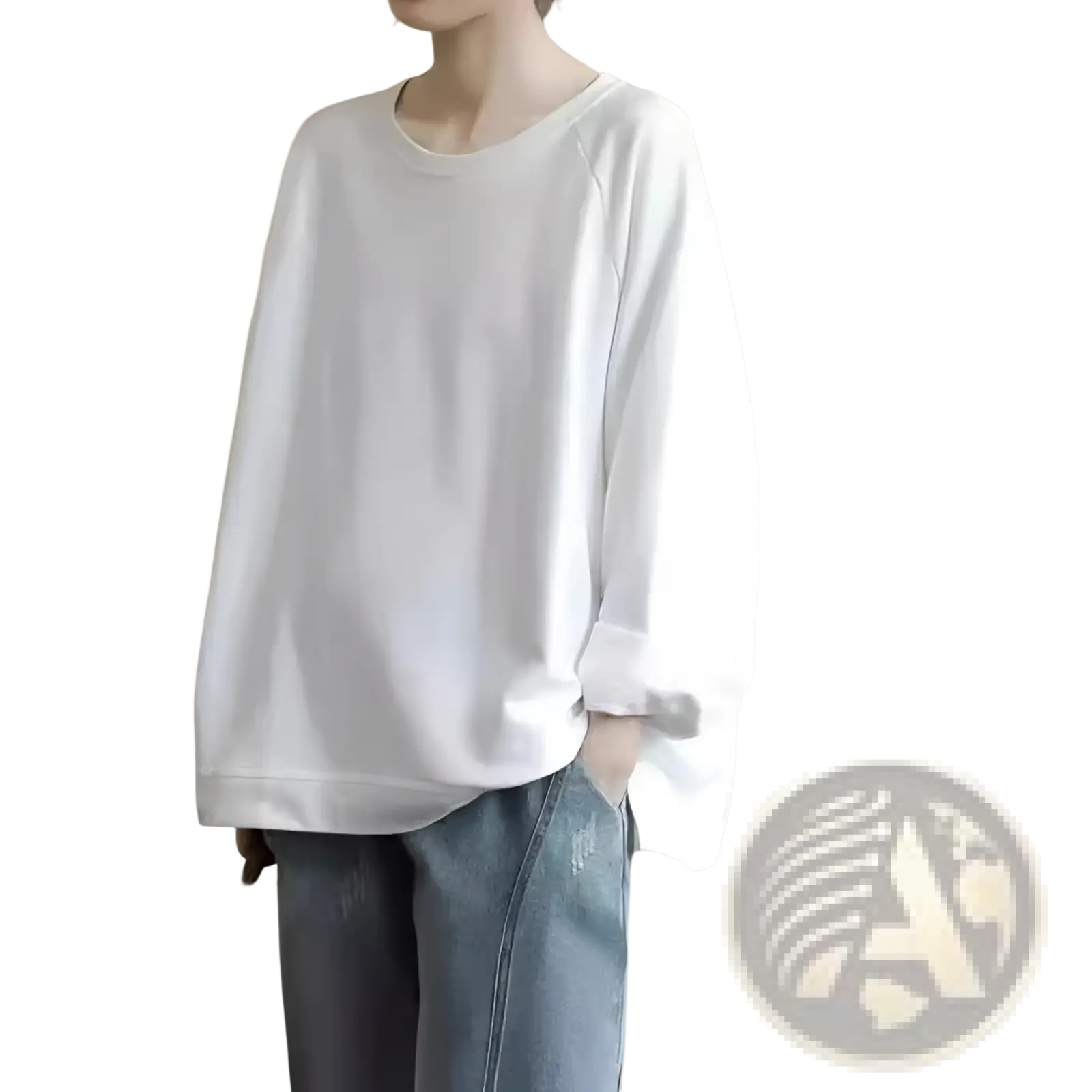 White oversized long-sleeved cotton blend pullover sweatshirt with relaxed fit and rolled-up cuffs for women