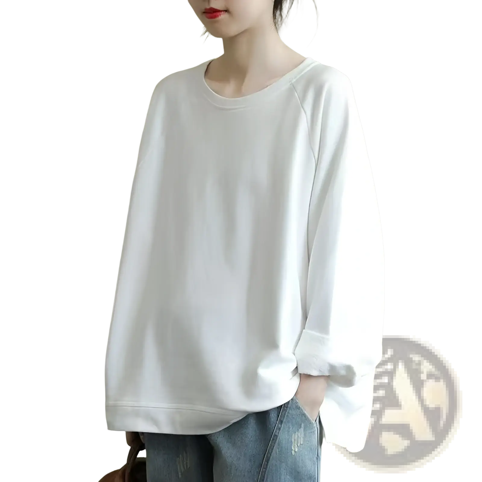 White oversized cotton blend pullover sweatshirt with raglan sleeves and relaxed fit for women