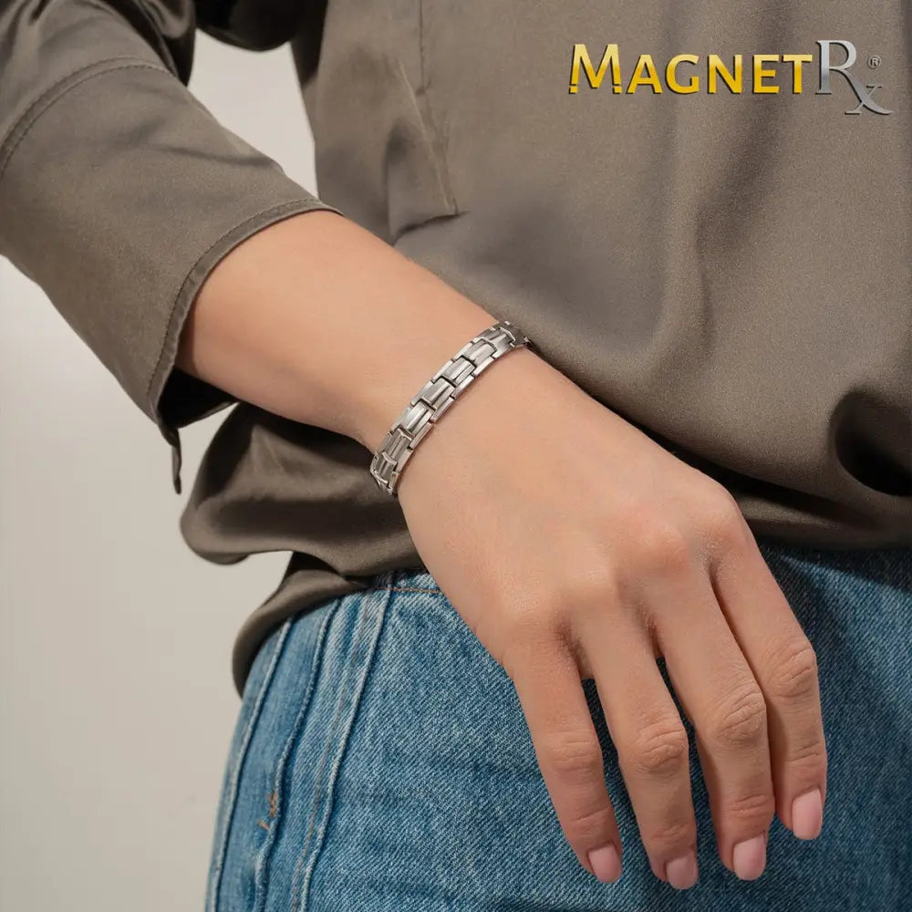 Magnetrx women’s silver titanium magnetic therapy bracelet with a sleek silver-toned interlocking link design