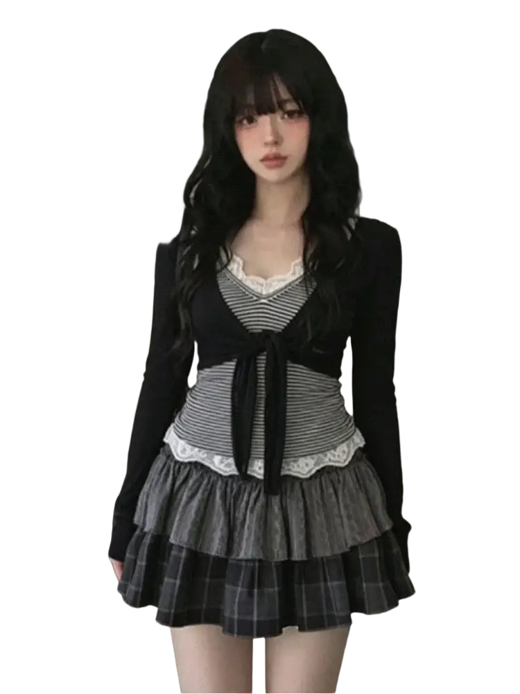 Black and gray striped layered mini skirt with plaid hemline in y2k crop top and mini skirt set for height 160-165cm size