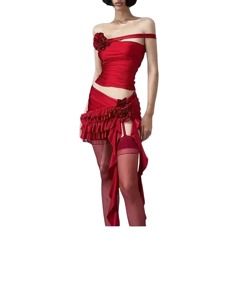 Red y2k two piece halter top and pleated mini skirt set by yueesoul with ruched floral embellishment and back closure type